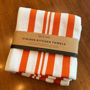 NWT Sur la table cotton kitchen towels